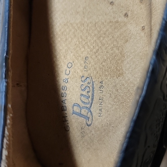 Bass, 8.5 Med. "Sheena" Clogs, Navy Blue Embossed / Tooled Paisley Design, NWOT! - Picture 4 of 8